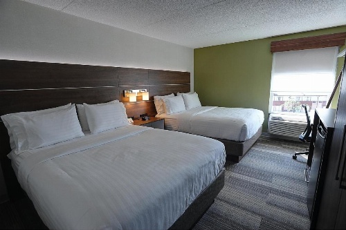 Holiday Inn Express & Suites TORONTO AIRPORT WEST image 21